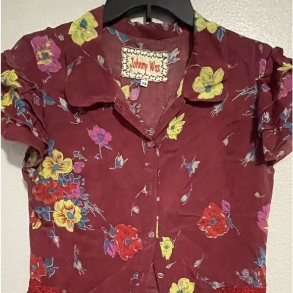 EUC Johnny Was Floral Blouse Size XS Beautiful Summer Nights Out!! MSRP $99 (A4)